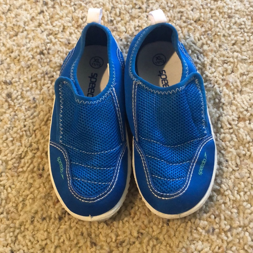 ✌️2 for $10/Speedo Blue Swim/Water Shoes XL